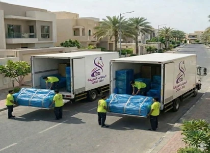 نقل عفش داخل جنوب الرياض مع تحميل أثاث مغلف داخل الشاحنة